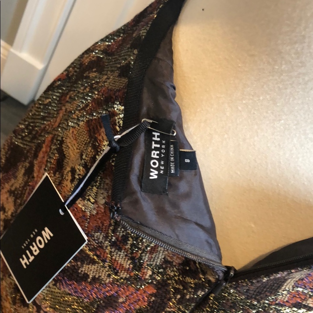 Skirt - Picture 3 of 3